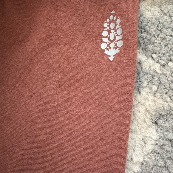 NWOT! FP Movement Good Karma Leggings, Nutmeg, Women’s XS/S - Picture 5 of 7